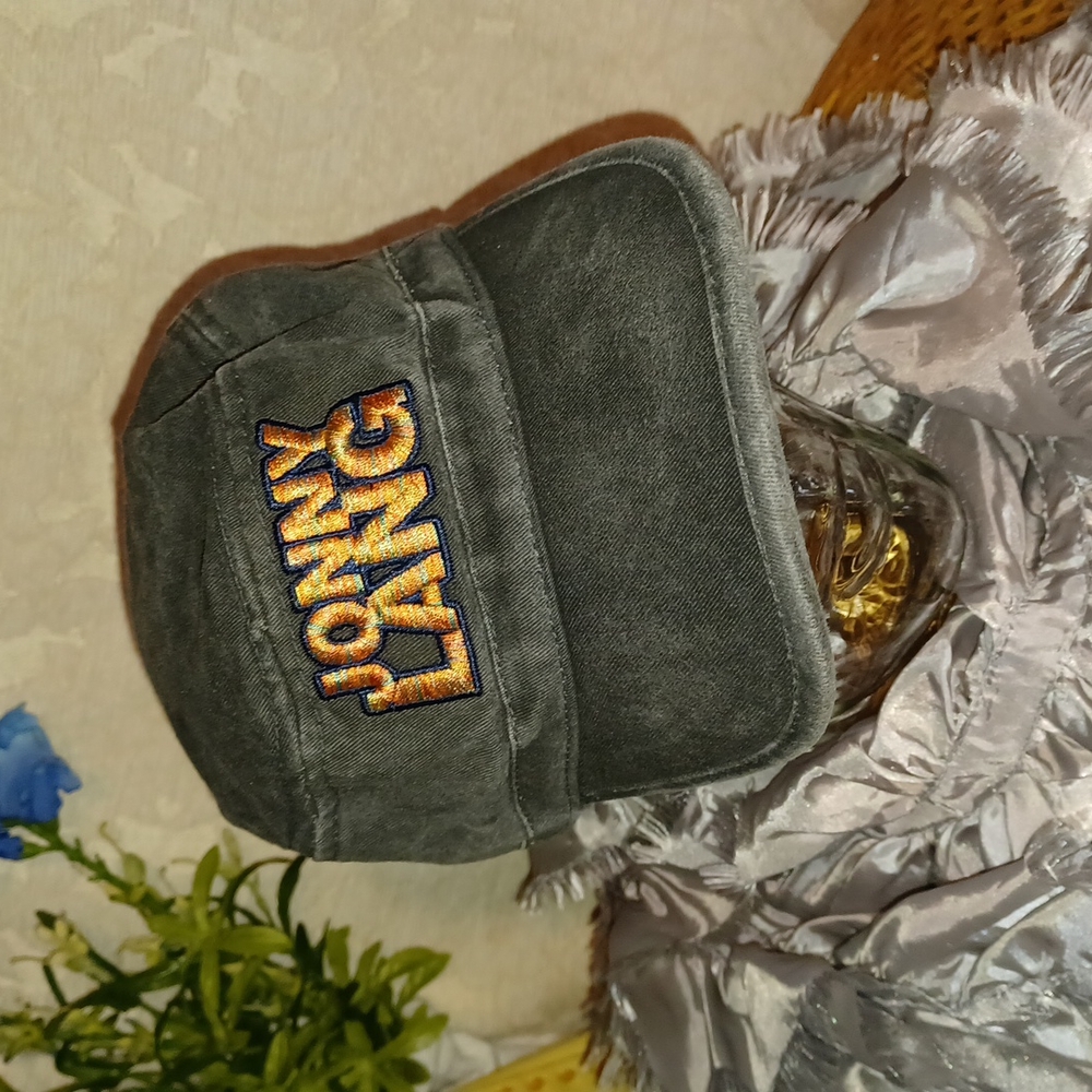 Johnny Lang hat